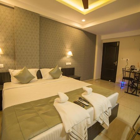 เซาท์ เกท เรซิเดนซี Hotel Kochi ภายนอก รูปภาพ