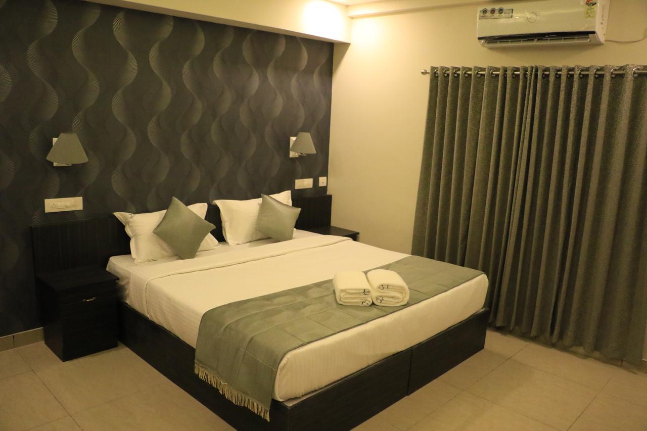 เซาท์ เกท เรซิเดนซี Hotel Kochi ภายนอก รูปภาพ