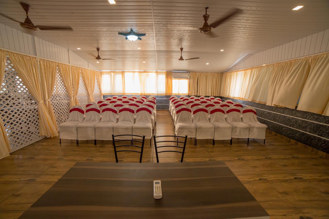 เซาท์ เกท เรซิเดนซี Hotel Kochi ภายนอก รูปภาพ