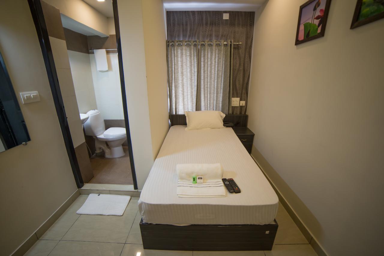 เซาท์ เกท เรซิเดนซี Hotel Kochi ภายนอก รูปภาพ