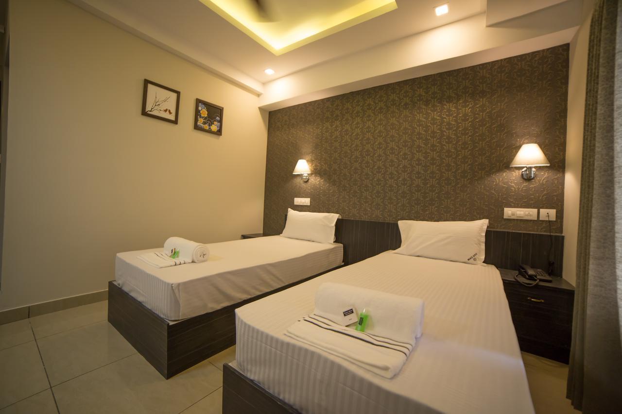 เซาท์ เกท เรซิเดนซี Hotel Kochi ภายนอก รูปภาพ