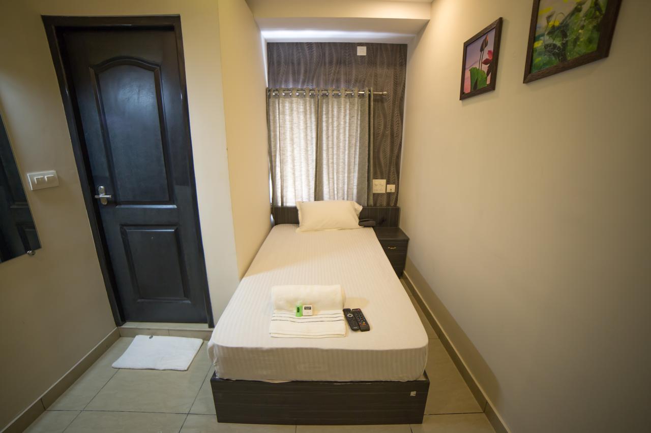 เซาท์ เกท เรซิเดนซี Hotel Kochi ภายนอก รูปภาพ