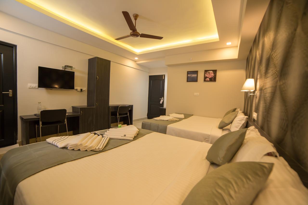 เซาท์ เกท เรซิเดนซี Hotel Kochi ภายนอก รูปภาพ