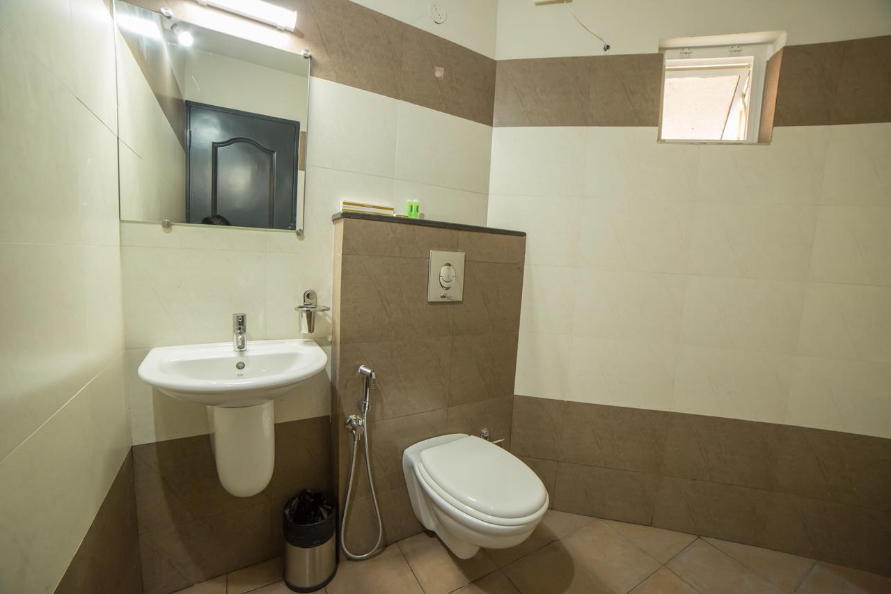 เซาท์ เกท เรซิเดนซี Hotel Kochi ภายนอก รูปภาพ