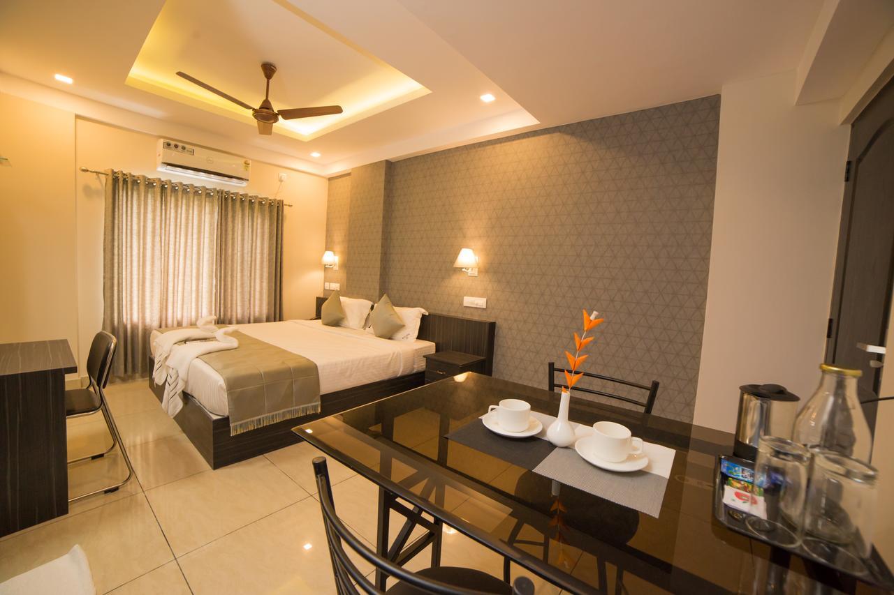 เซาท์ เกท เรซิเดนซี Hotel Kochi ภายนอก รูปภาพ