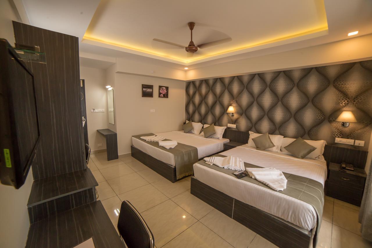 เซาท์ เกท เรซิเดนซี Hotel Kochi ภายนอก รูปภาพ